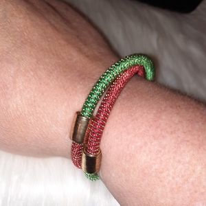 Red and green fabric and chain twist flexible bracelet magnetic closure
